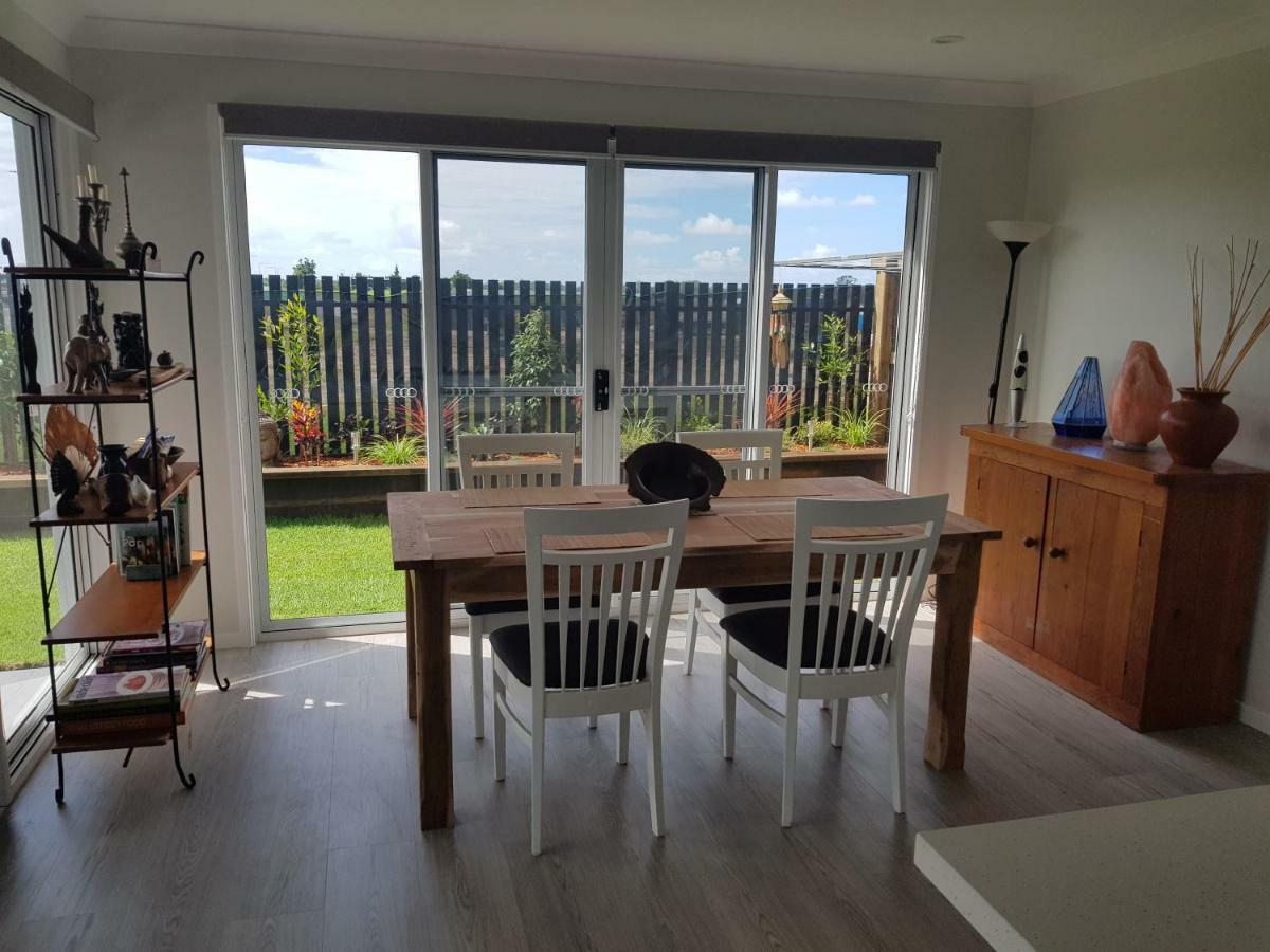 Hampton Homestay Palmview エクステリア 写真
